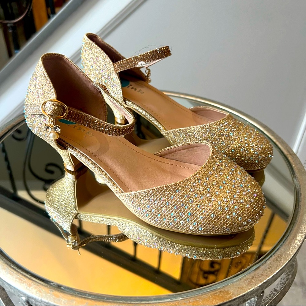 New! Link Girls Gold Rhinestone Dress Shoes Size 2